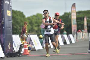 BIB: 0378, 100
                            <button type="button" onclick="openModal(4943052)" class="btn btn-primary btn-sm float-right btn-popup" data-toggle="modal" data-target=".modal-high-quality">
                        <i class="fas fa-shopping-cart"></i> Add to Cart
                    </button>
                                            <button type="button" onclick="isThisMe(4943052, true)" class="btn btn-success btn-sm float-right btn-popup btn-isme hidden" data-toggle="tooltip" data-placement="bottom" title="นี่คือรูปของคุณใช่ไหม คลิกที่นี่เพื่อเอาเข้าอัลบั้ม">
                        <i class="fas fa-plus"></i> Add to album
                    </button>
                    <button type="button" onclick="isThisMe(4943052, false)" class="btn btn-warning btn-sm float-right btn-popup btn-isnotme hidden">
                        <i class="fas fa-ban"></i> Remove from album
                    </button>